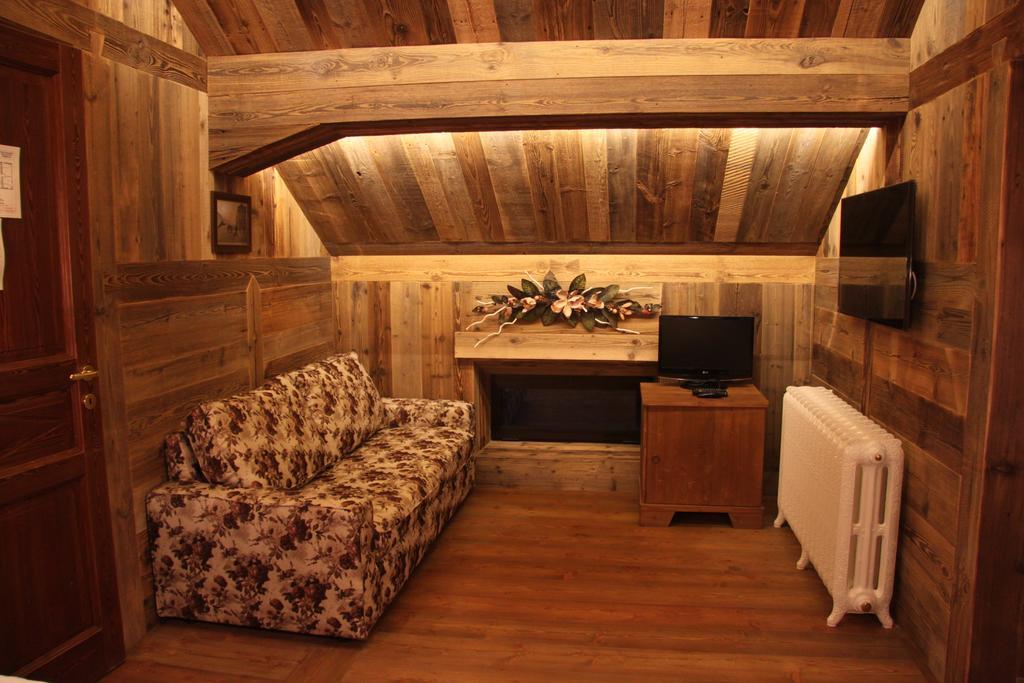 Re Delle Alpi Resort&Spa La Thuile Zimmer foto